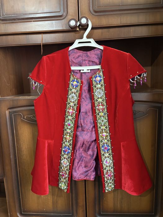 Киімдер 10000 тенгеден