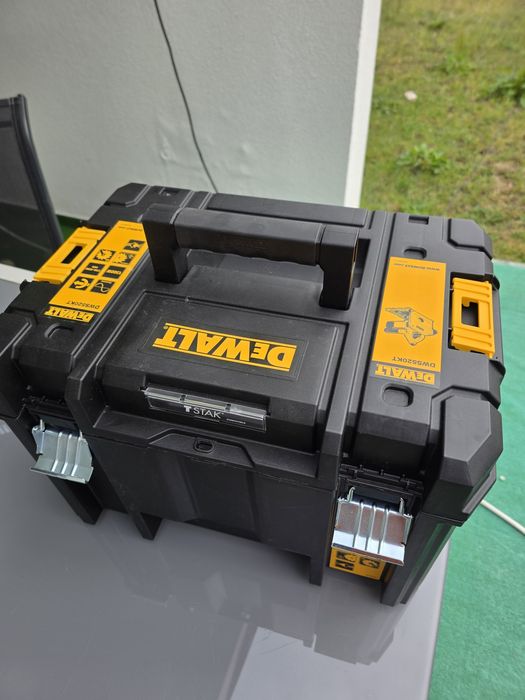 Fierastrau circular Dewalt DWS-520