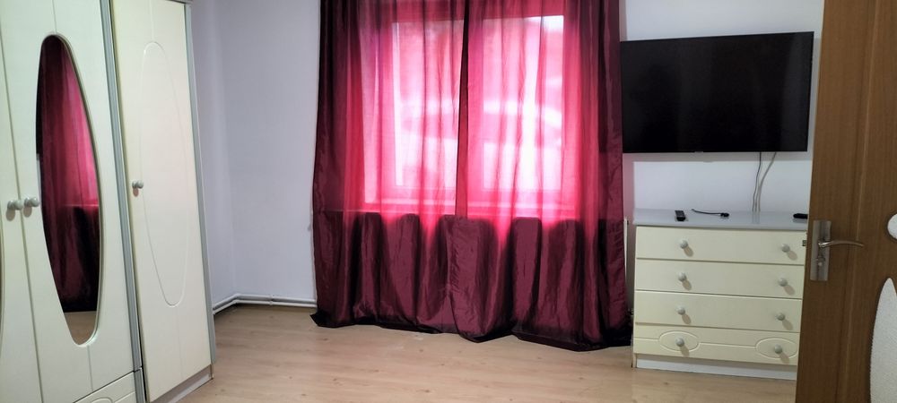 Închiriez apartament 1 camera