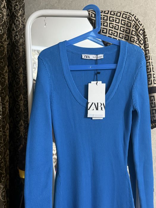 Платье Zara теплое