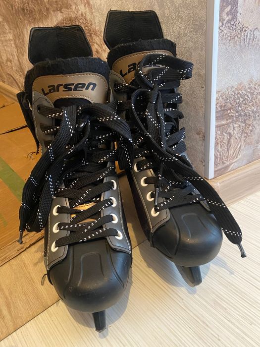 Хоккейные коньки Larsen Rapid