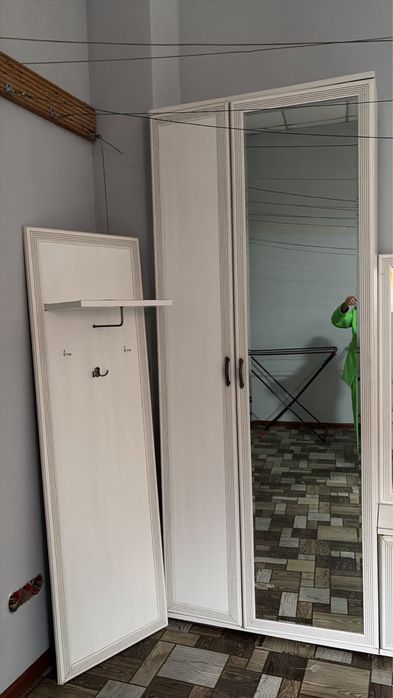 Продам шкаф для прихожей