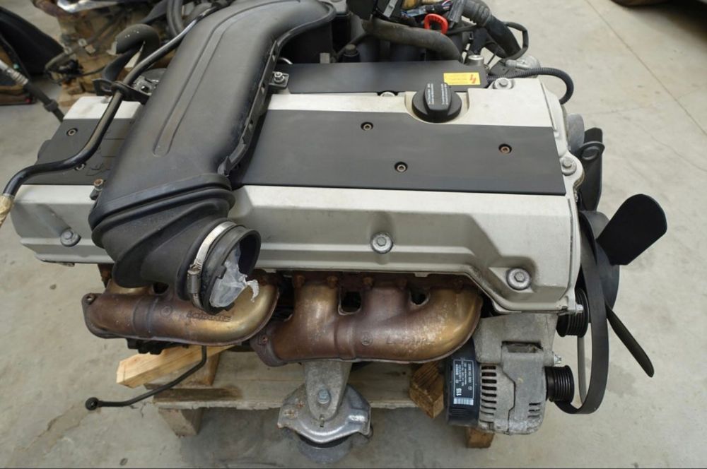 Двигатель Мерседес 104 3.2