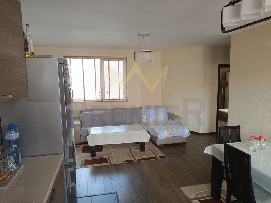 Продава се Тристаен апартамент в Пловдив, Кършияка - 101 кв.м за 1460 €/кв.м - Снимка #1