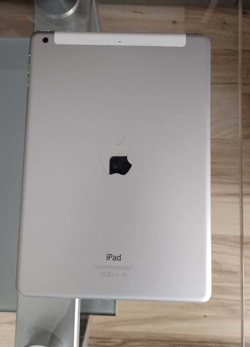 iPhone 12 + iPad Air 16 GB – Pachet , Pret: 1049 lei,negociabil.