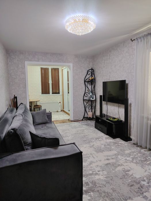 Продаётся 1в2 переделанная квартира/5/5 42м²
