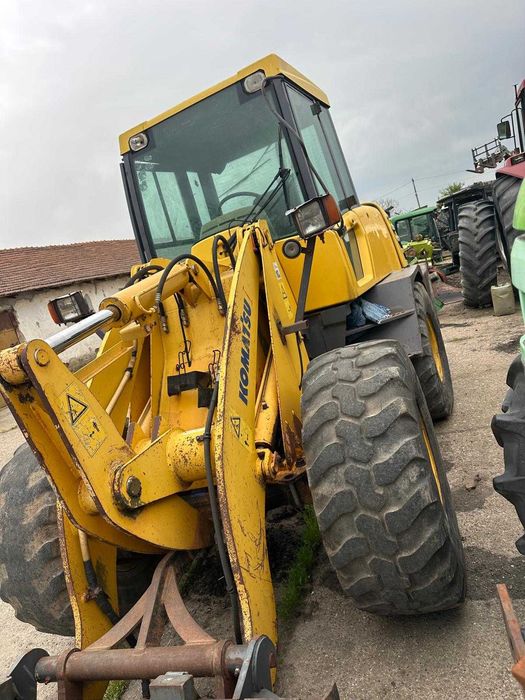 Incarcator Komatsu WA95 + furci paleti + cupa