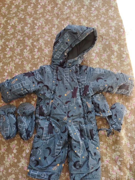 Продам детские комбинезоны