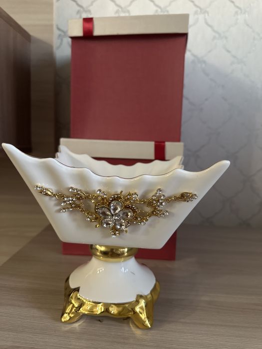 Конфетницы, фруктница,  тарелка, посуда. 1шт 2000
