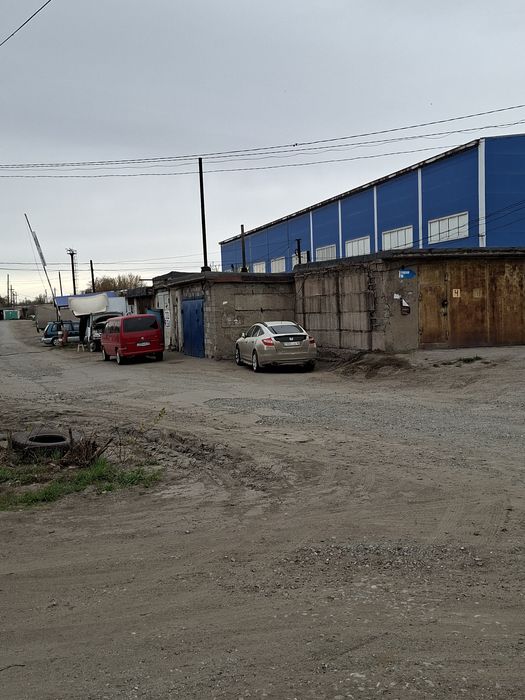 Продам гараж в 7 обществе рядом с  проходной