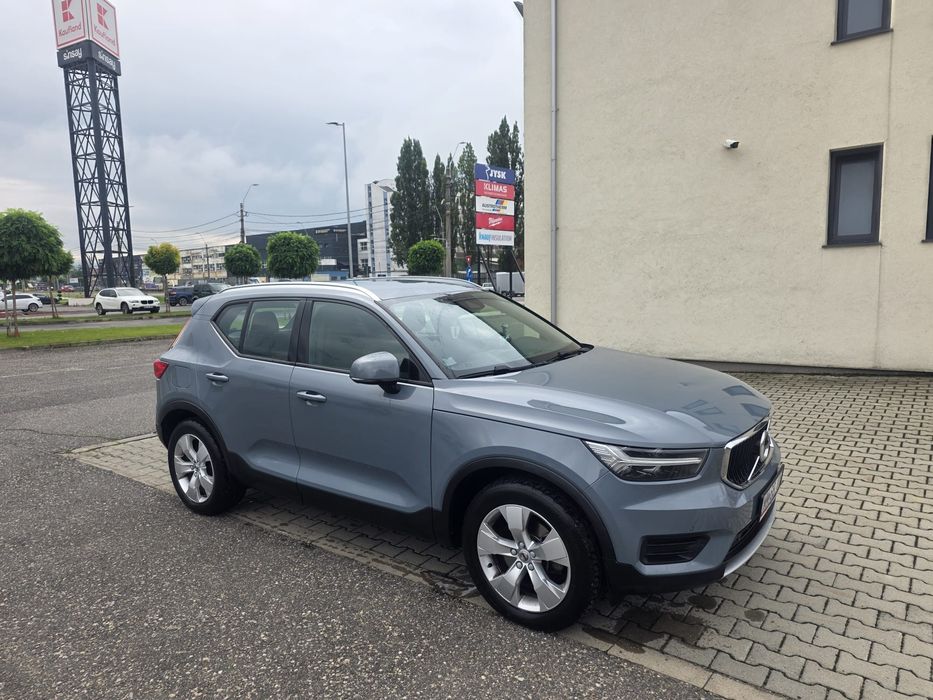 Vând VOLVO XC 40