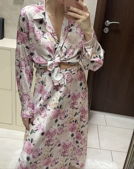 Сатениран сет пола и риза