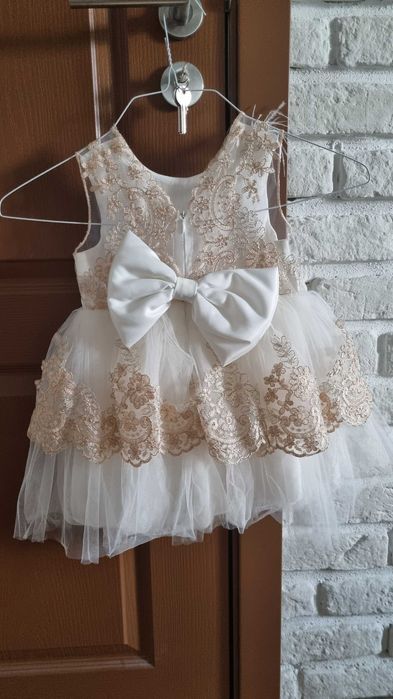 Рокля за кръщене/сватба - размер 2 години, 86 см.
