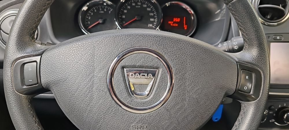 Dacia Sandero Stepway - 0.9 turbo benzină 90 cp - manuala  69.000 km - an 2015