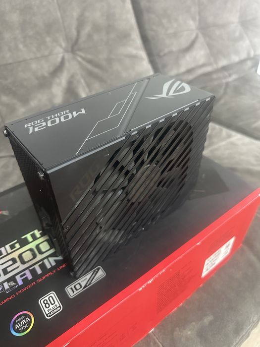 Блок питания Asus Thor 1200 platinum