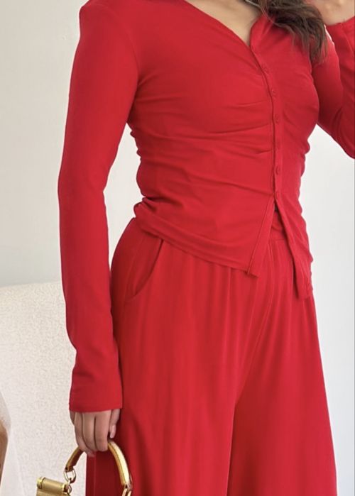 Двойка легкая красная