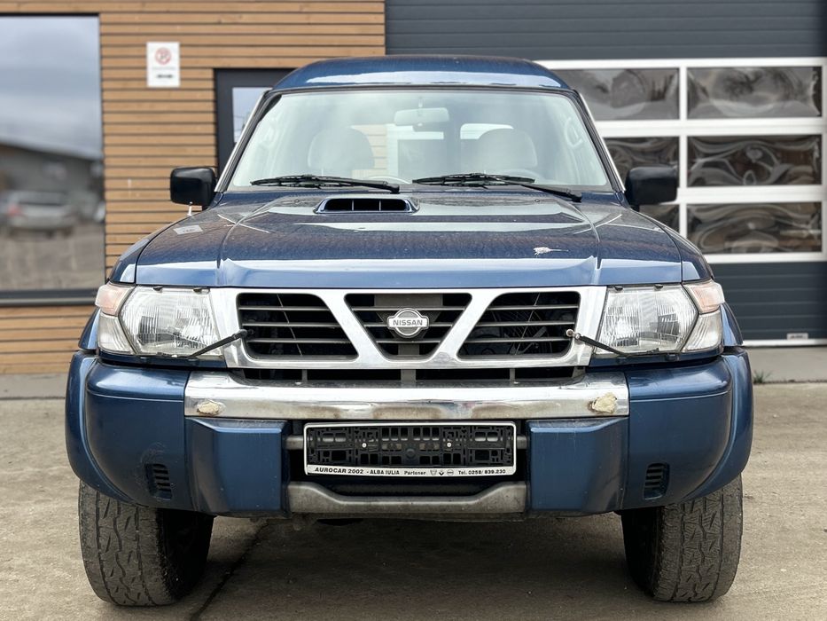Nissan Patrol Y61 3.0 Diesel AUTOUTILITARA