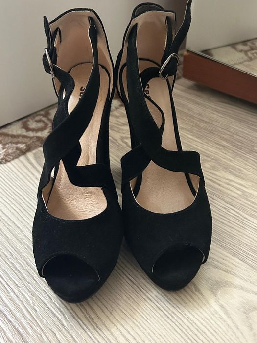 Босоножки летние