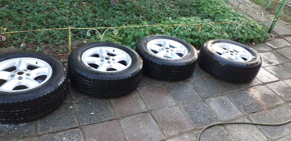 Джанти с гуми за Ланд Ровер18 цола