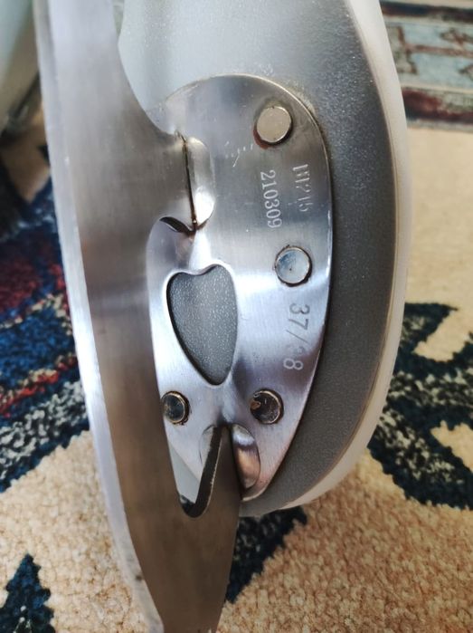 Коньки для девочки подростка.