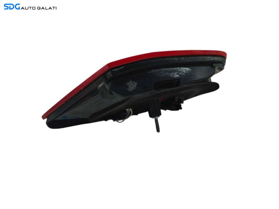 Lampa Stop Tripla Dreapta de pe Haion Mercedes Clasa E Class W212 2008 - 2016 Cod 483622R 483682R [LR1642]