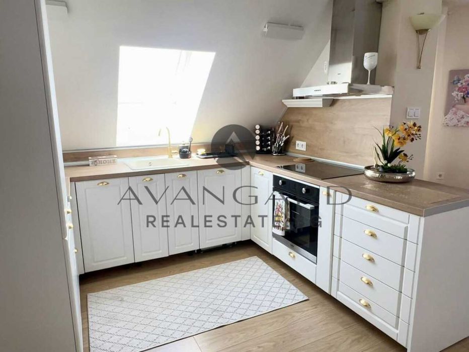 Продава се Тристаен апартамент в Пловдив, Център - 120 кв.м за 2508 €/кв.м - Снимка #6