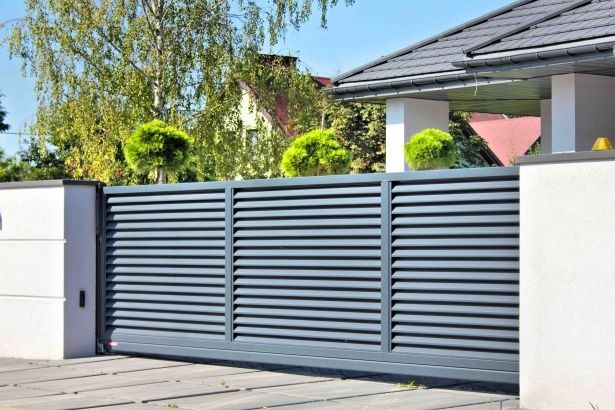 Vand /executam porti si garduri