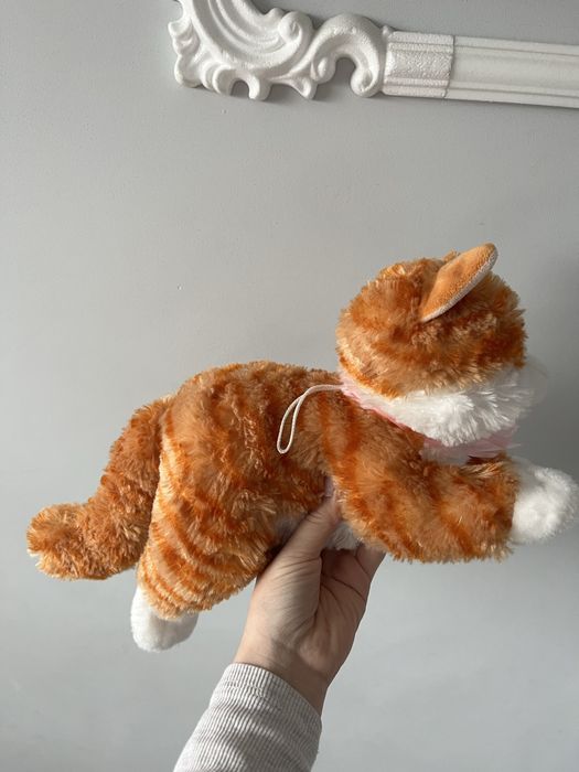 Плюшено коте в реален размер