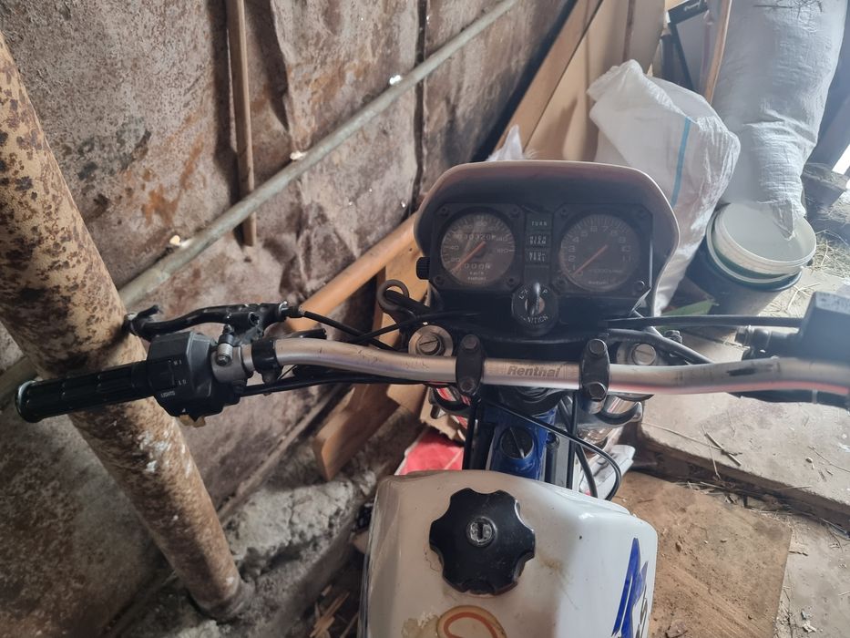 Vând suzuki dr350s defect ambreiajul