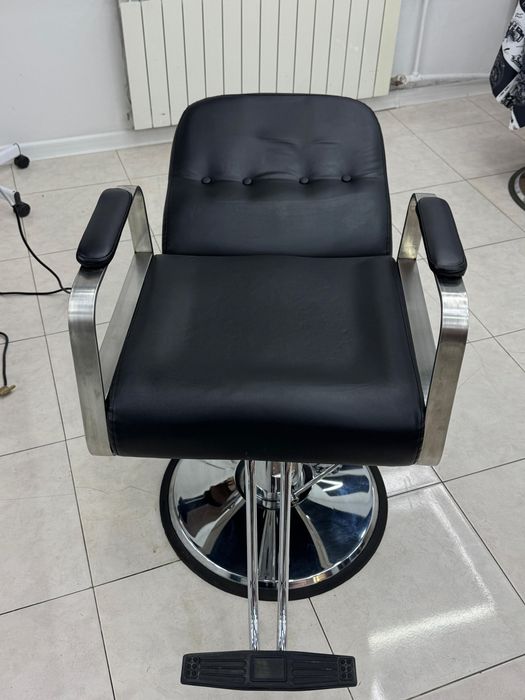 Кресло парихмакерская барберская