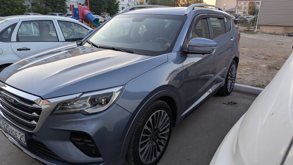 Кросовер Jetour x70 2023