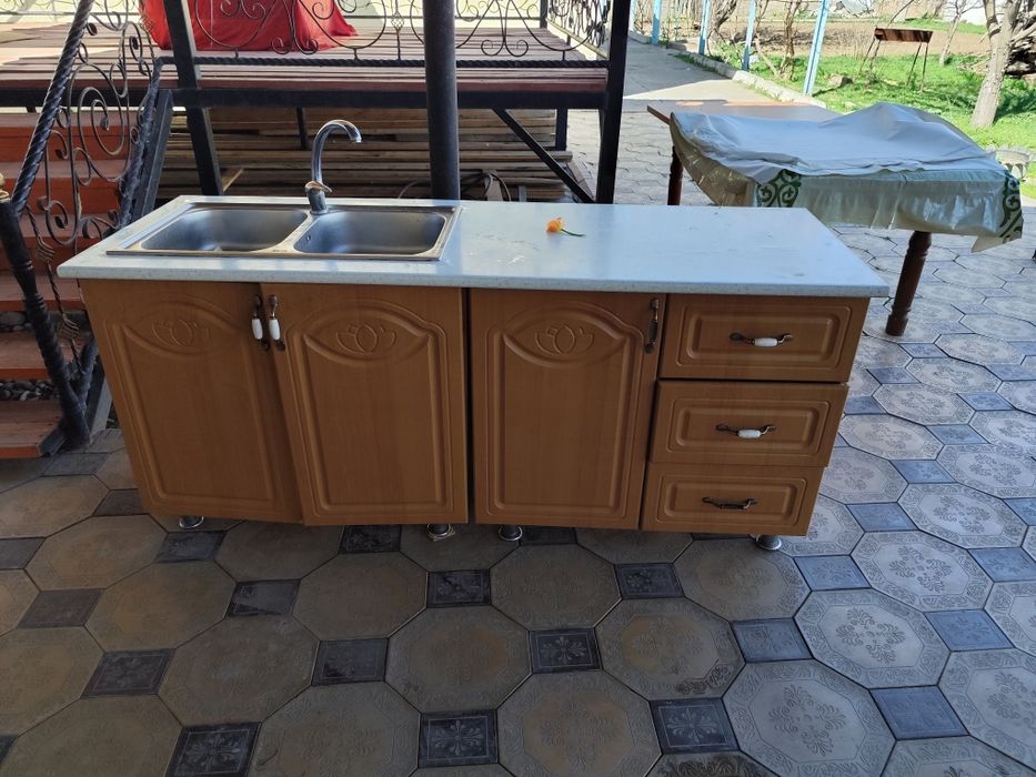 Кухонный гарнитур