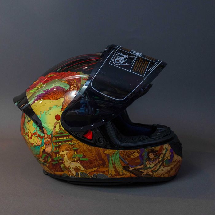 Каска за мотор , пистов, скутер, ел. тротинетка , др/ Размер М (55–56)