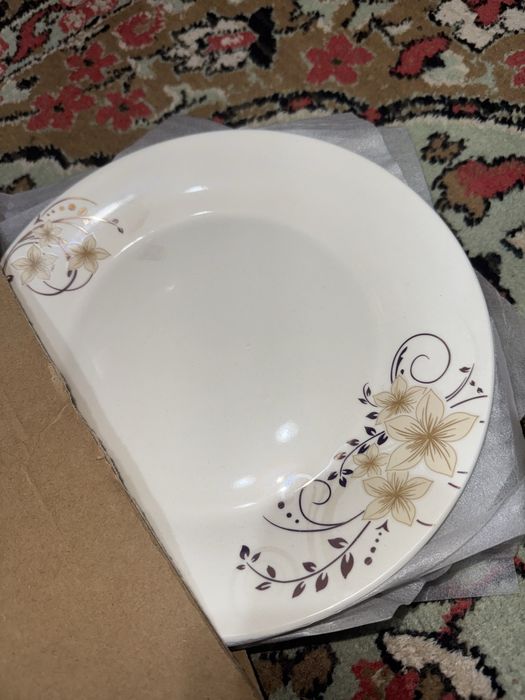 Продам новый набор посуды 51 предмет!