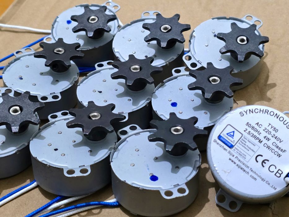 Inkubatorga motor sariq/мотор инкубатор автоповорот/inkubator zapchast