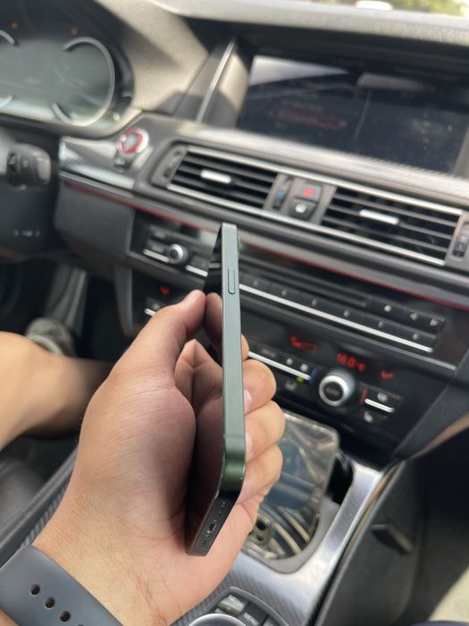 IPhone 13 128Gb зеленый