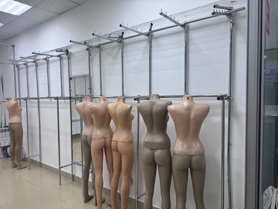Продам тороговое оборудование,маникены,зеркало