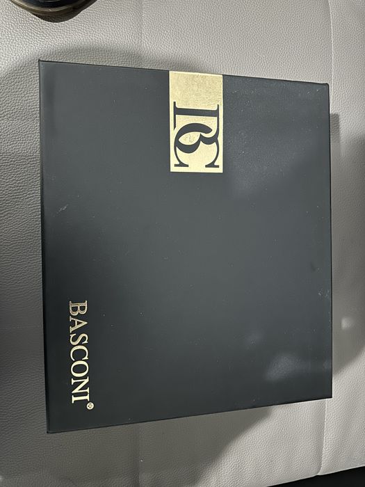 Ботинки натуральная кожанные черные