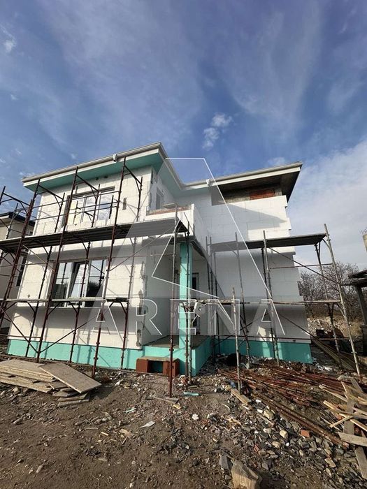 Продава се Къща в с. Белащица, Област Пловдив - 222 кв.м за 1320 €/кв.м - Снимка #1