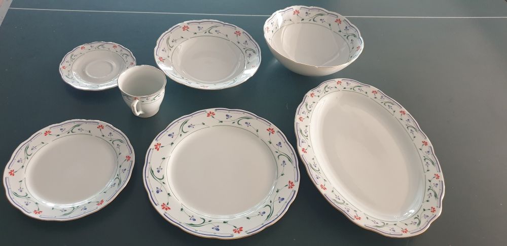 Порцеланов сервиз