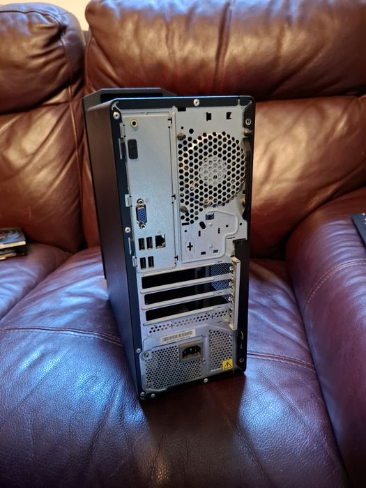 Oferta! PC Lenovo IdeaCentre - Intel i5-10400f, 16GB Ram (fără Gpu / Ssd)