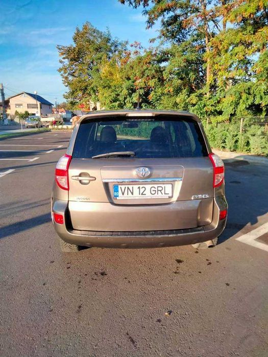 Toyota Rav 4 stare impecabilă