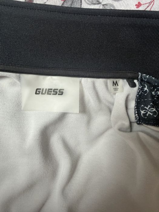 Hanorac guess marimea M