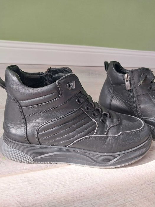 Кожаные сапоги на весну