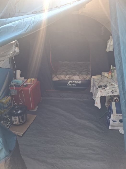 Vând cort camping 4 persoane