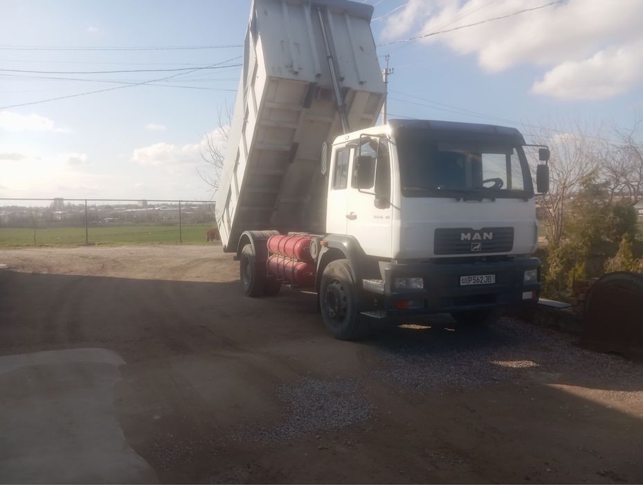 Man samosval sotiladi