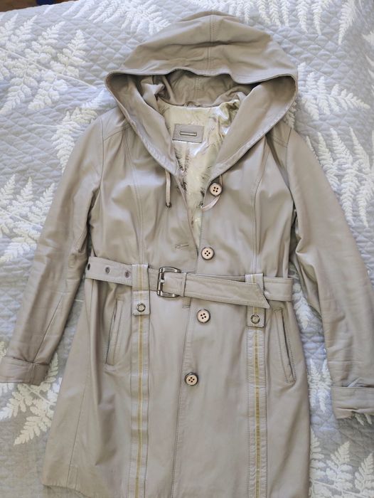 женский кожаный  плащ  с капюшоном