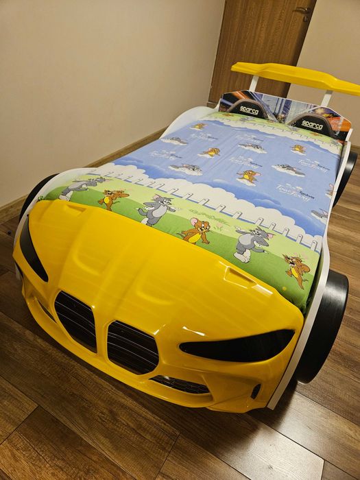 Детско легло кола жълто