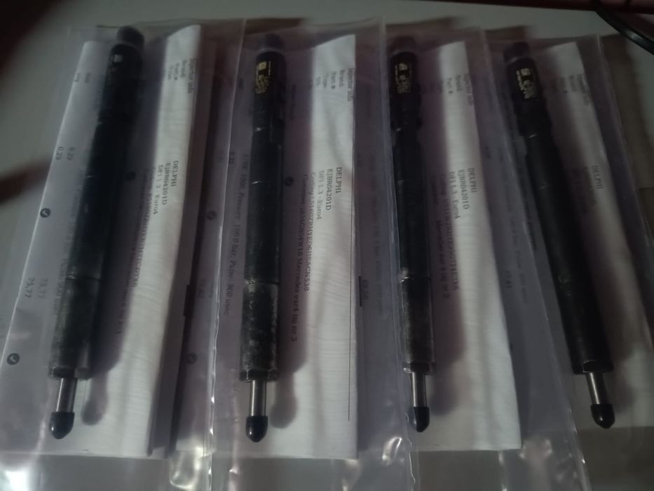 Injectoare Mercedes w204 w211 E class E200 garantie 6 luni.