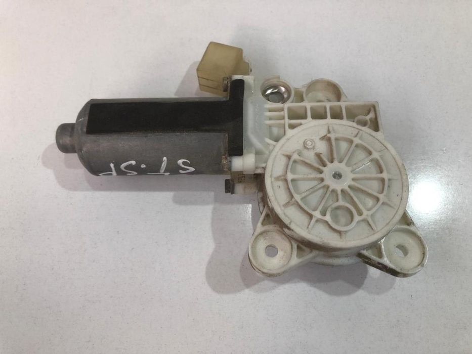 Motoras macara geam stanga spate Mercedes CLK C209 0130821973